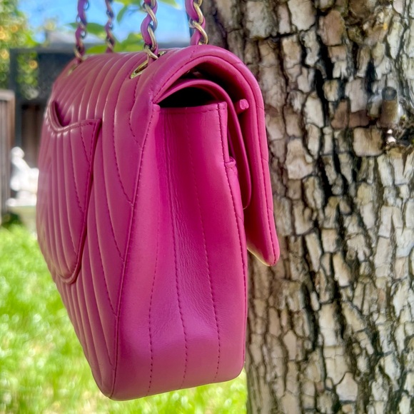 Chanel Chevron Double Flap Medium hot pink with gold hardware - Picture 5 of 11